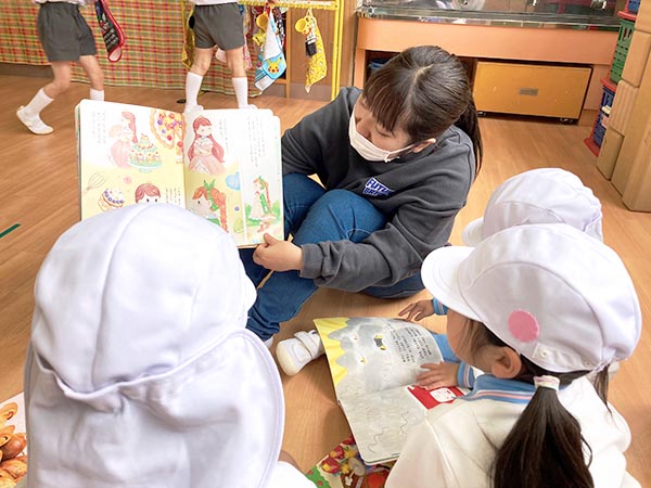 附属幼稚園での様子